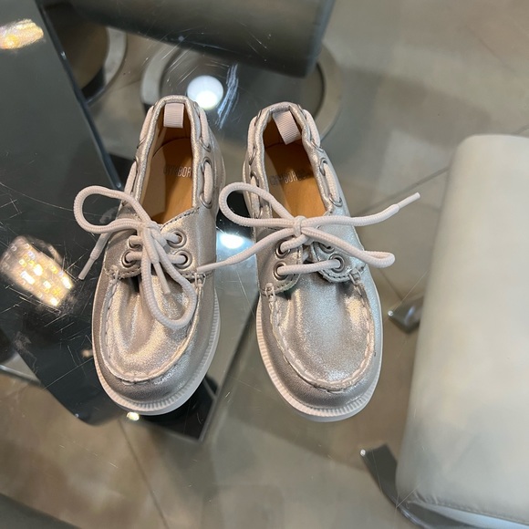 New Gymboree toddler girls boat shoes size 9 - Picture 3 of 6